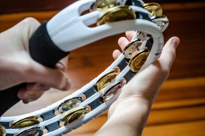 MEINL Percussion Traditional ABS Series Hand Held Molded ABS Tambourine - weiß/vernickelter Stahl/Messing massiv