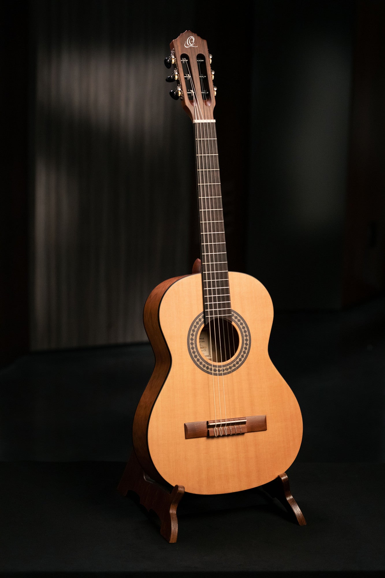 ORTEGA Student Series 3/4 Classical Guitar 6-String - Natural