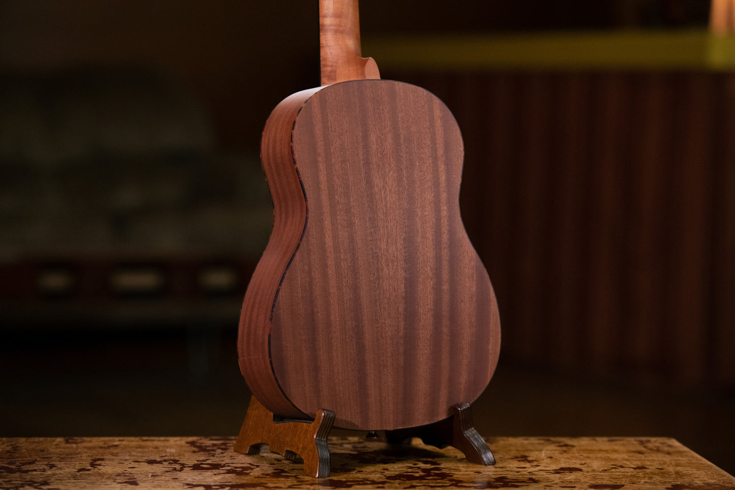 ORTEGA Bonfire Serie Bariton Ukulele 4 String - Fichte/Sapele Natur