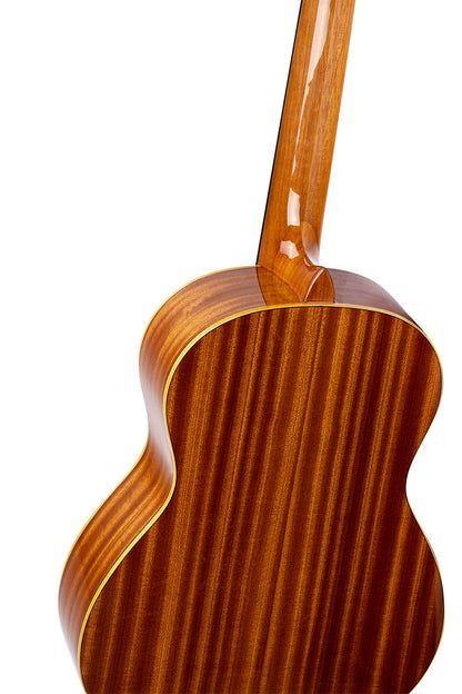 ORTEGA Family Series 3/4 Konzertgitarre 6 String - Zeder / Mahagoni Gloss Natur + Bag