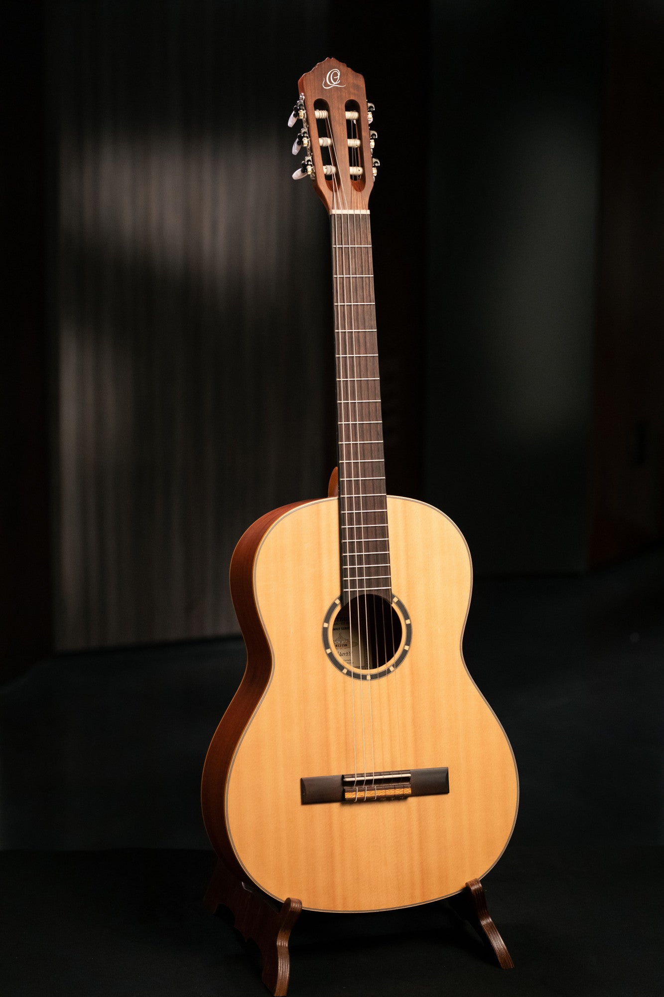 ORTEGA Family Series 4/4 Classical Slim Neck Guitar 6 String - Mahogany Natural + Gigbag