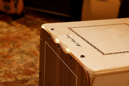 MEINL Percussion Artisan Edition Serie String Cajon Cantina Line - Walnut