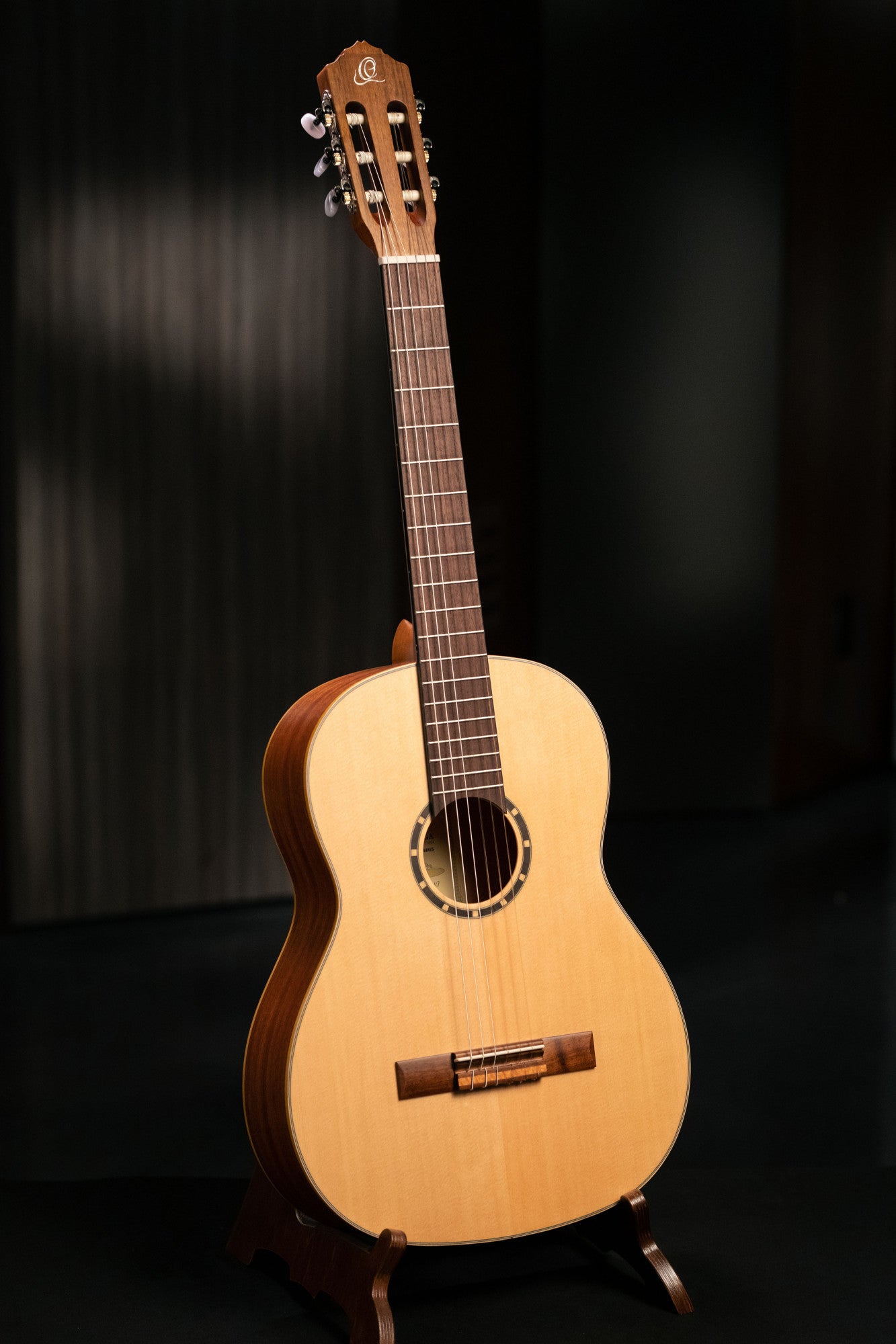 ORTEGA Family Series 4/4 Konzertgitarre 6 String - Mahagoni Natur + Bag