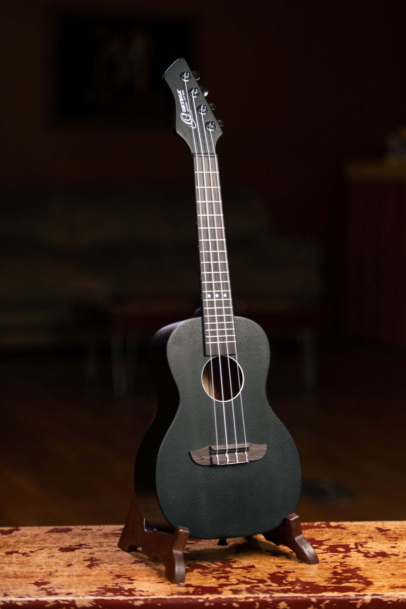 ORTEGA Horizon Series Concert Ukulele 4 String - Okoume Black