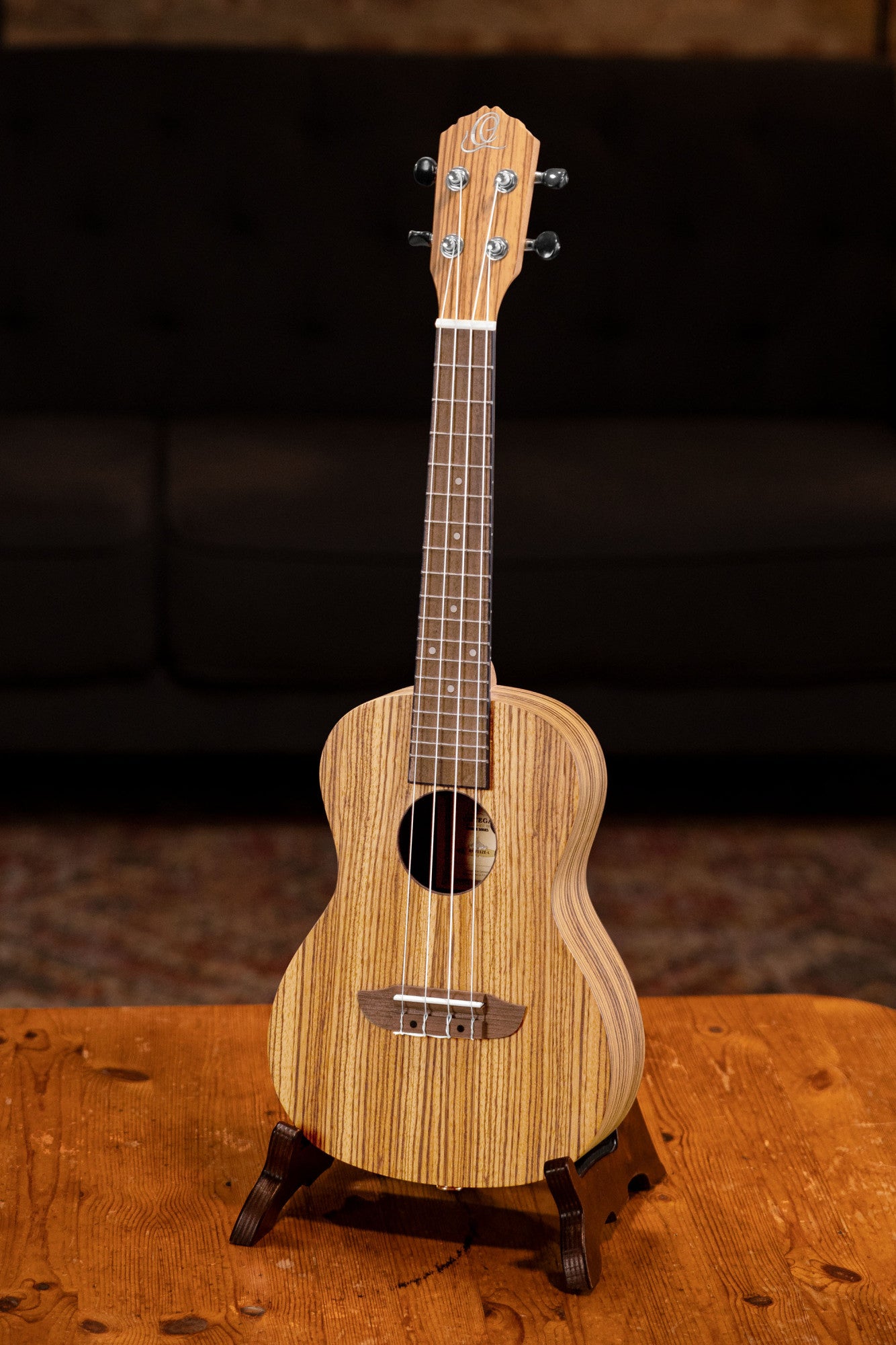 ORTEGA Timber Serie Konzert Preamp Ukulele 4 String Lefty - Zebrawood Natural + Bag