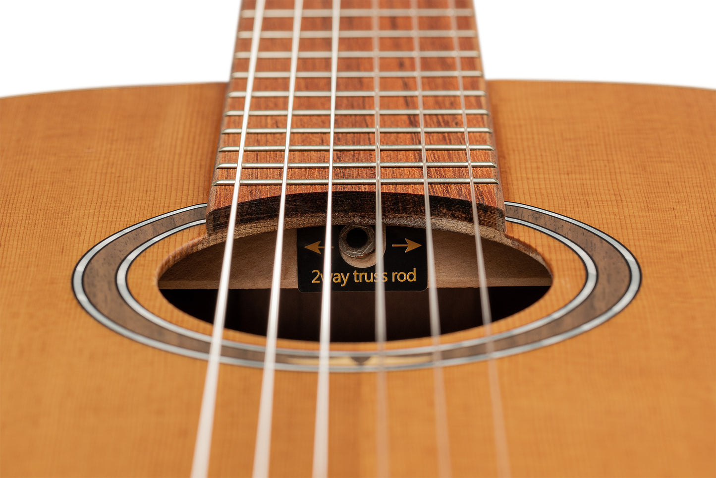 ORTEGA Thermo Series 4/4 Nylon String Guitar 6-String + Pro Gigbag