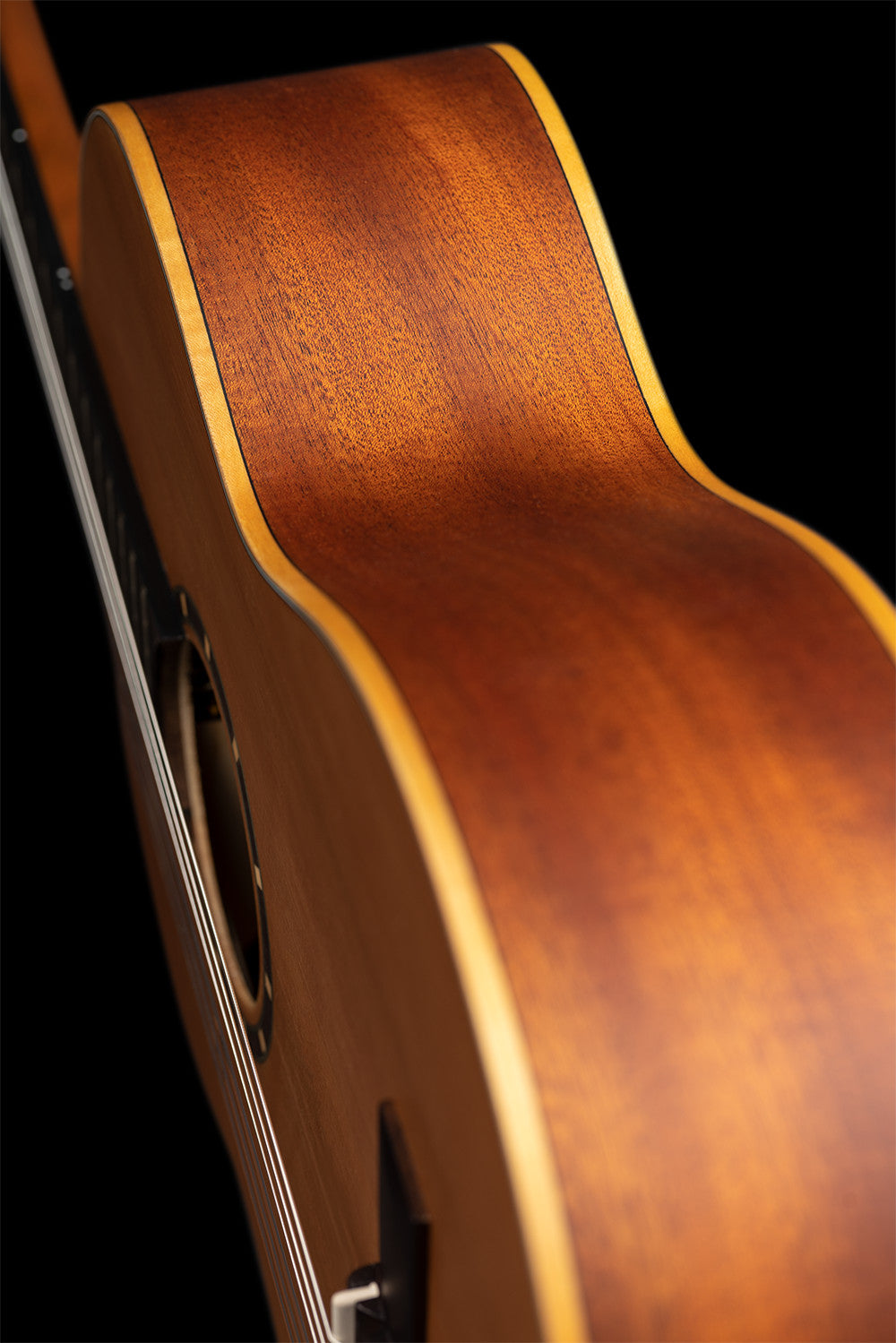ORTEGA Family Series 4/4 Classical Slim Neck Guitar 6 String Lefty - Cedar / Mahogany Natural + Gigbag