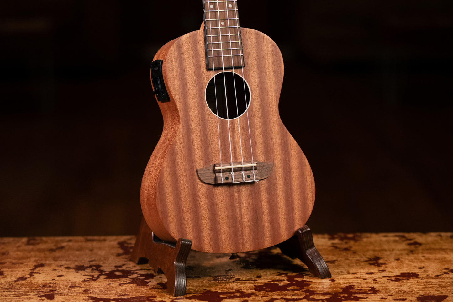 ORTEGA Timber Serie Concert Preamp Ukulele 4 String - Sapele Natural + Bag