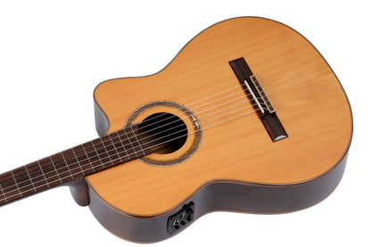 ORTEGA Performer Series 4/4 Konzertgitarre 6-String - Natural + Gigbag