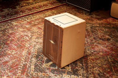 MEINL Percussion Artisan Edition Serie String Cajon Cantina Line - Walnut