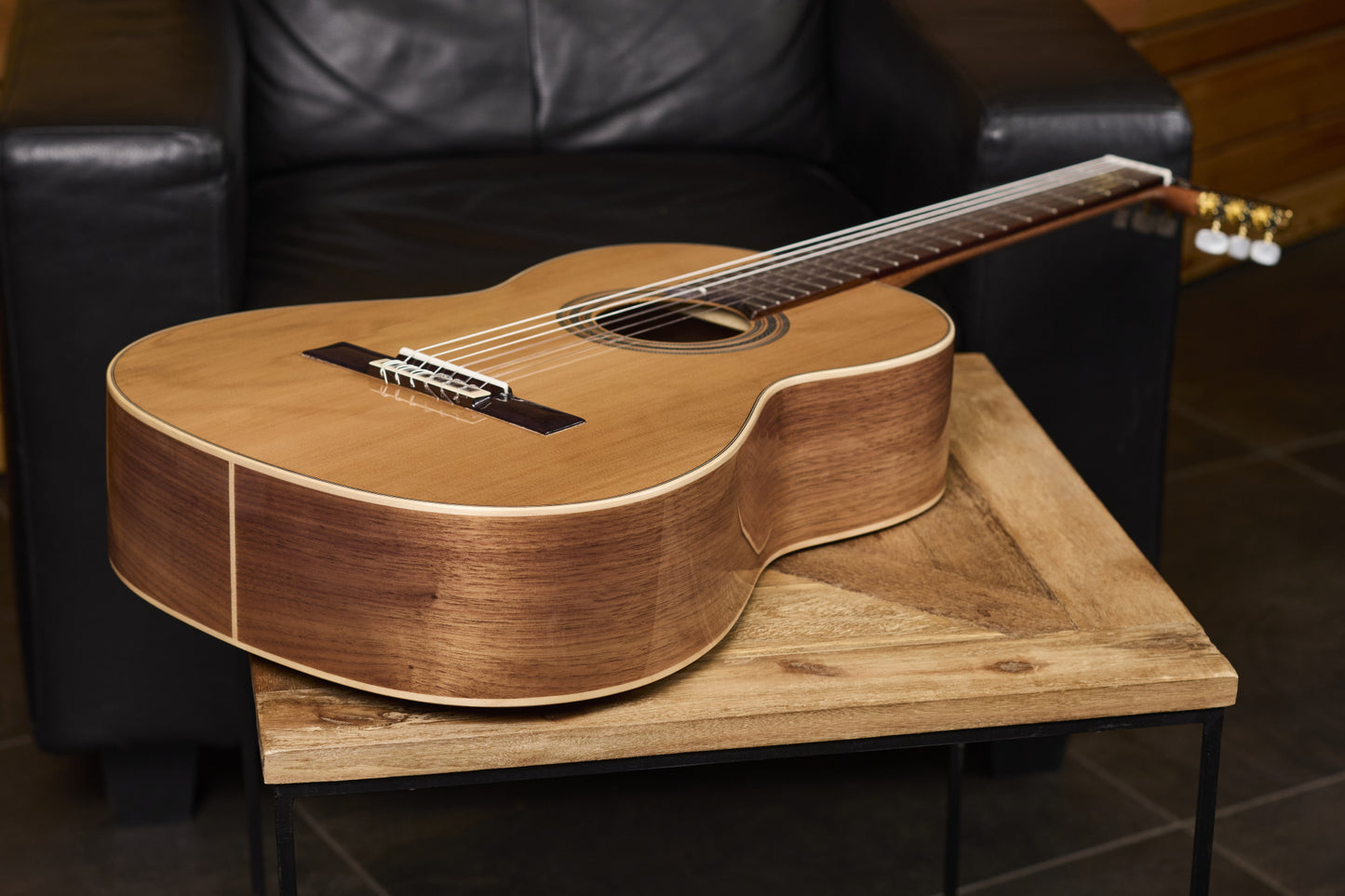 ORTEGA Traditional Series 4/4 Konzertgitarre 6-String + Pro Gigbag
