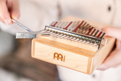 Meinl Sonic Energy Soundhole Pickup Kalimba - 17 Töne / Ahorn