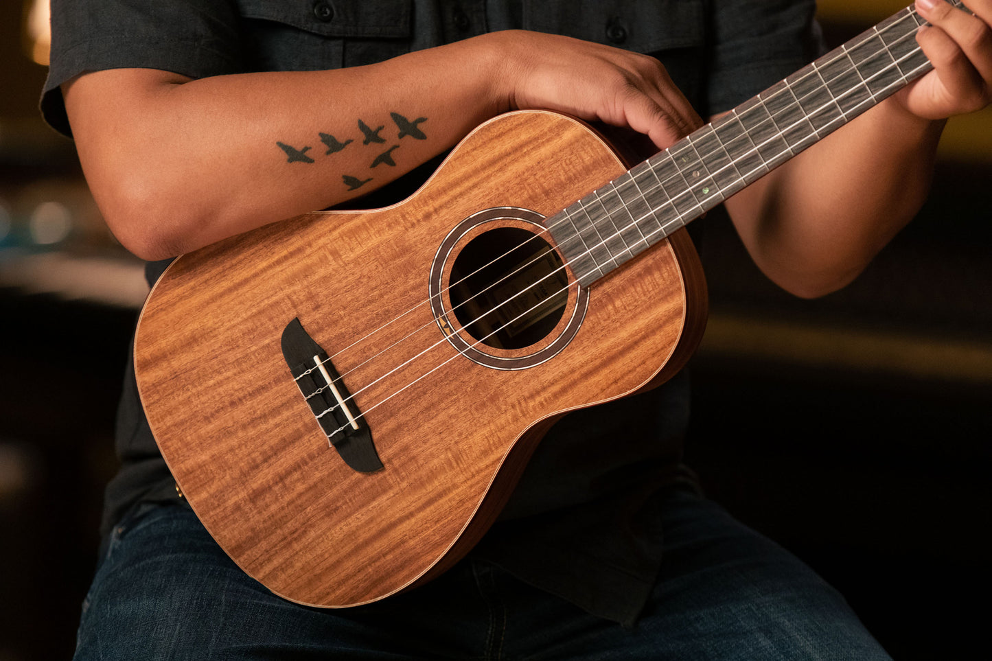 ORTEGA Timber Series Baritone Ukulele 4 String - Acacia Natural + Bag