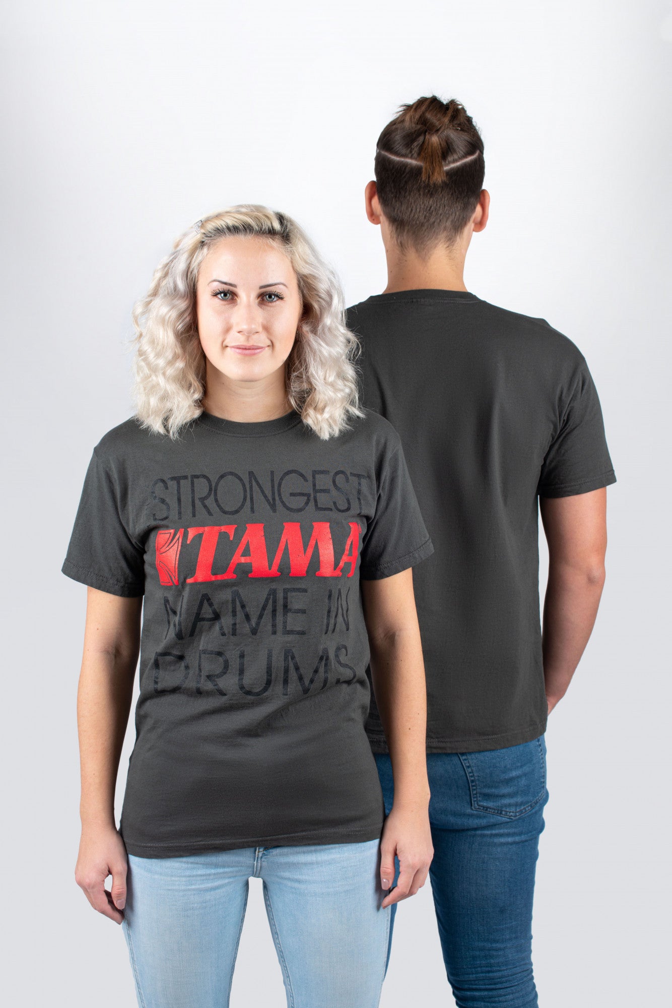 Tama t-shirt in dark grey with "Strongest Name" frontprint