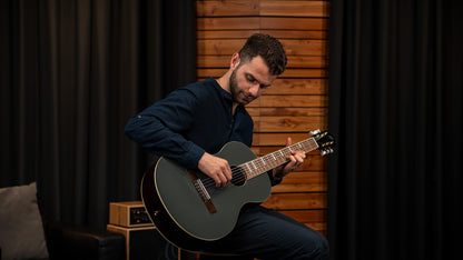 ORTEGA Ranger Series 4/4 Konzertgitarre 6-String - Platinum + Gigbag