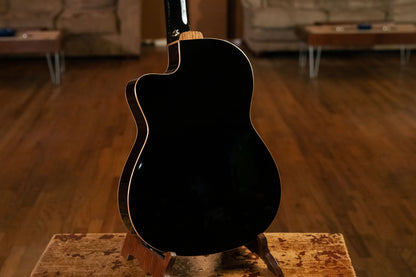 ORTEGA Performer Series 4/4 Thinline Konzertgitarre 6-String - Black + Gigbag