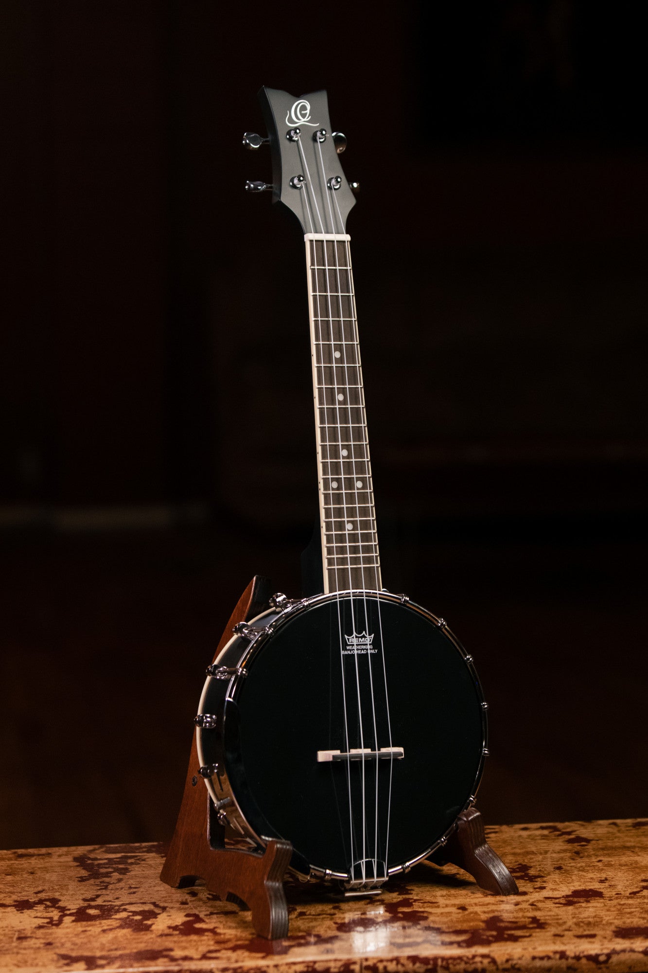 ORTEGA Banjolele Series Concert Ukulele 4 String - Maple Black + Bag