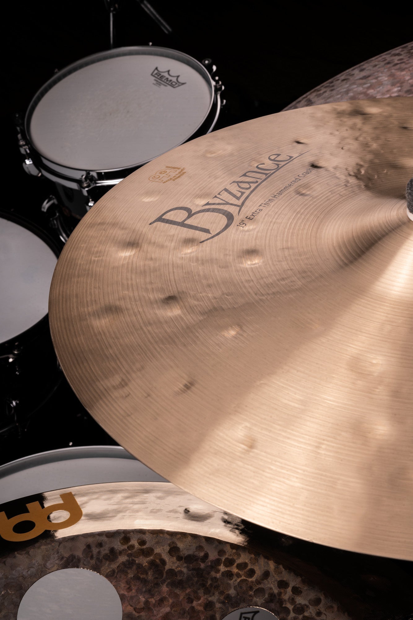 MEINL Cymbals Byzance Traditional Extra Thin Hammered Crash - 19"