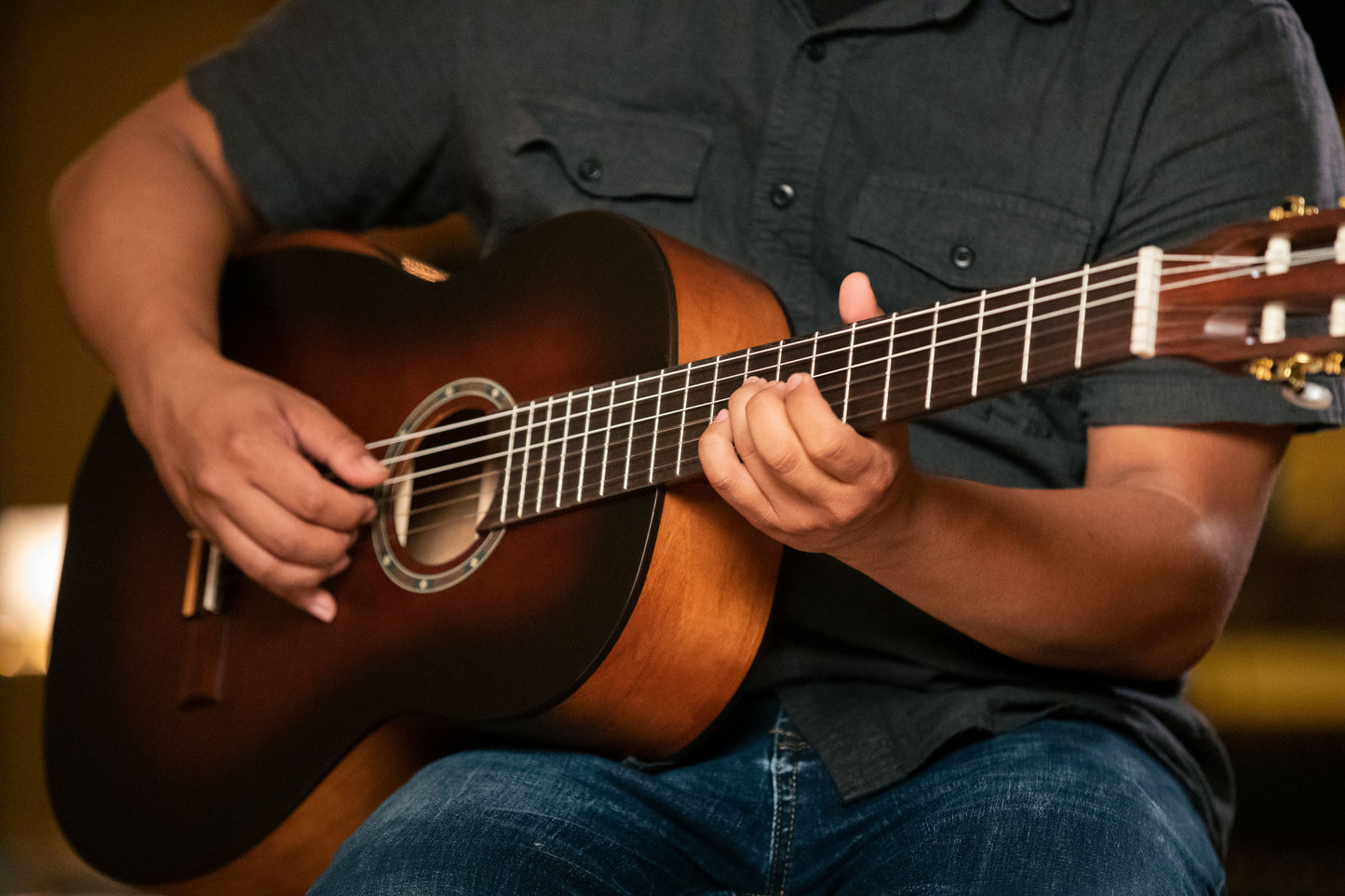 ORTEGA Student Series Pro DeLuxe 4/4 Classical Guitar 6 String - Solid Spruce / Catalpa Bourbon Fade