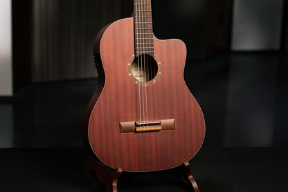 ORTEGA Family Series 4/4 Classical Slim Neck Guitar 6 String - Mahogany Natural + Gig Bag