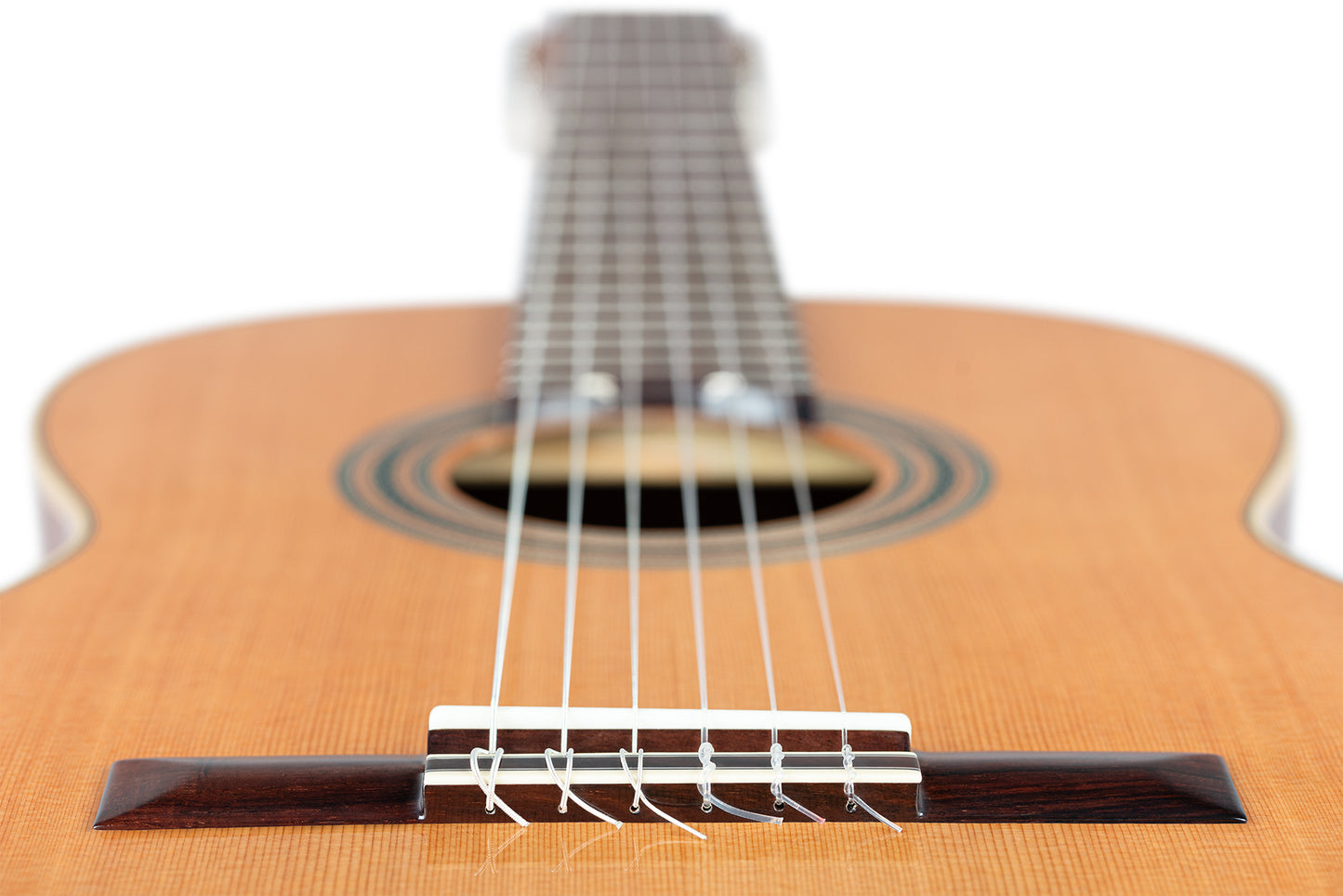 ORTEGA Traditional Series 4/4 Konzertgitarre 6-String + Pro Gigbag
