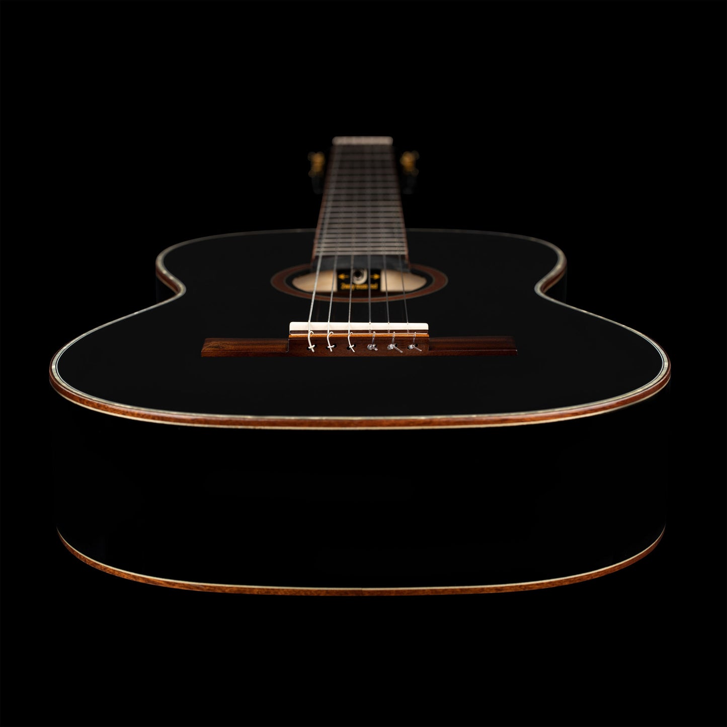 ORTEGA Family Series 7/8 Konzertgitarre 6 String - Fichte / Mahagoni + Bag