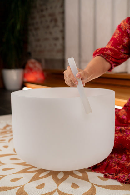 MEINL Sonic Energy 16" Crystal Singing Bowl, Ton C3, 432 Hz, Wurzelchakra