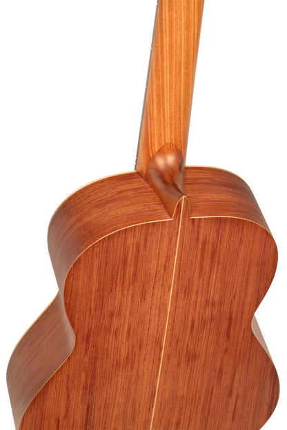 ORTEGA Traditional Series 4/4 Konzertgitarre 6-String, linkshänder + Pro Gigbag