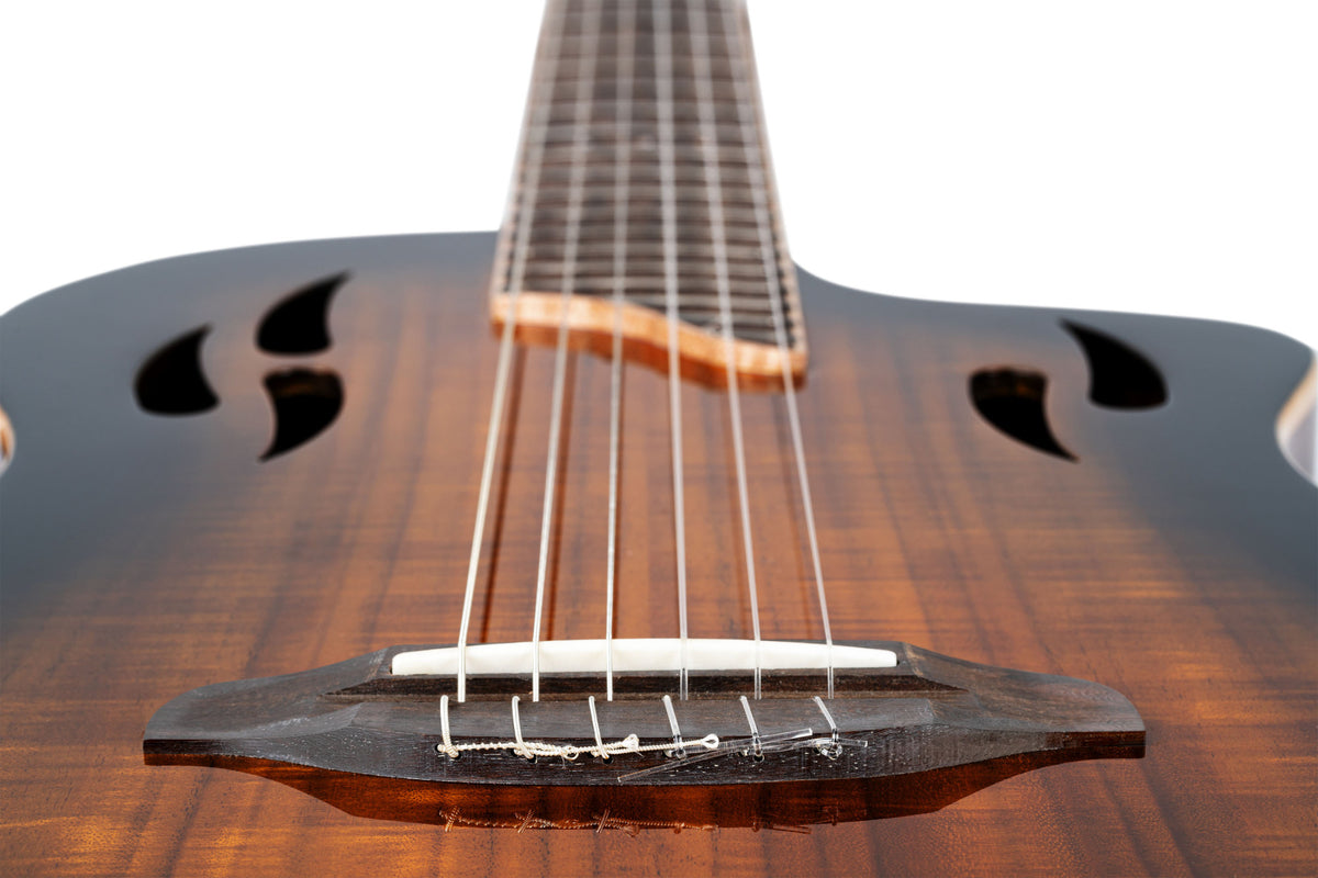 ORTEGA TourPlayer DeLuxe Nylon String Gitarre 6-String - Acacia Burst + Gigbag