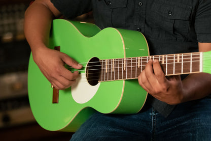 ORTEGA Gaucho Series 4/4 Nylon String Guitar 6-String - Green Apple + Gig Bag