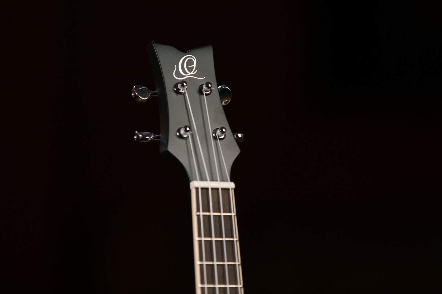 ORTEGA Banjolele Series Concert Ukulele 4 String - Maple Black + Bag