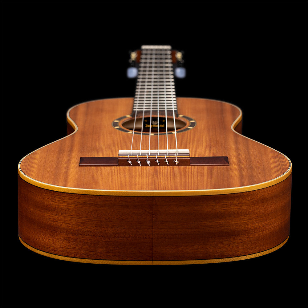 ORTEGA Family Series 1/2 Konzertgitarre 6 String Lefty - Zeder / Mahagoni Natur + Bag