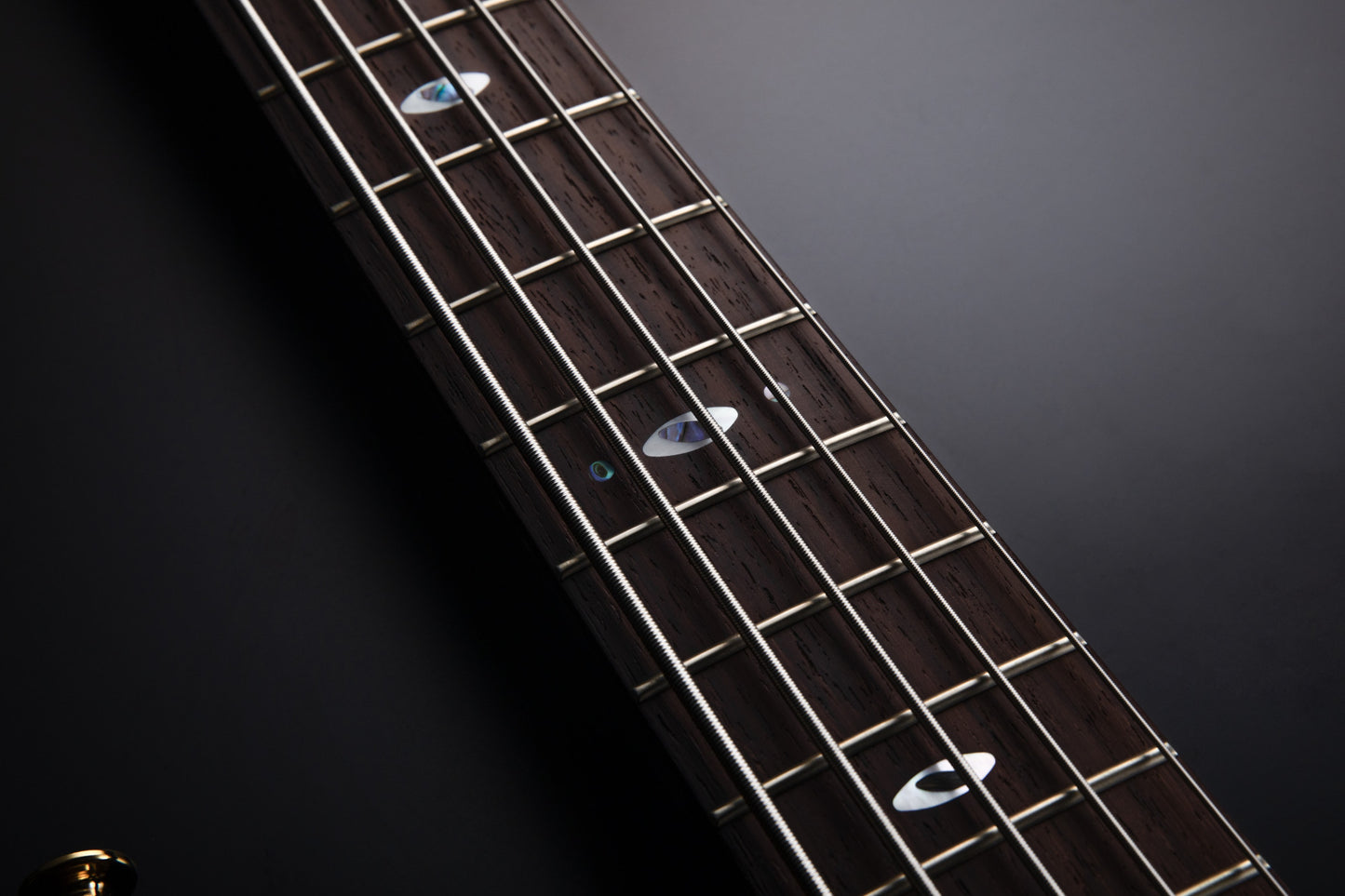 IBANEZ Prestige SR E-Bass 4-String - Black + Koffer