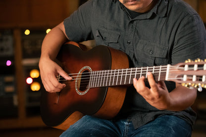 ORTEGA Student Series Pro DeLuxe 4/4 Classical Guitar 6 String - Solid Spruce / Catalpa Bourbon Fade