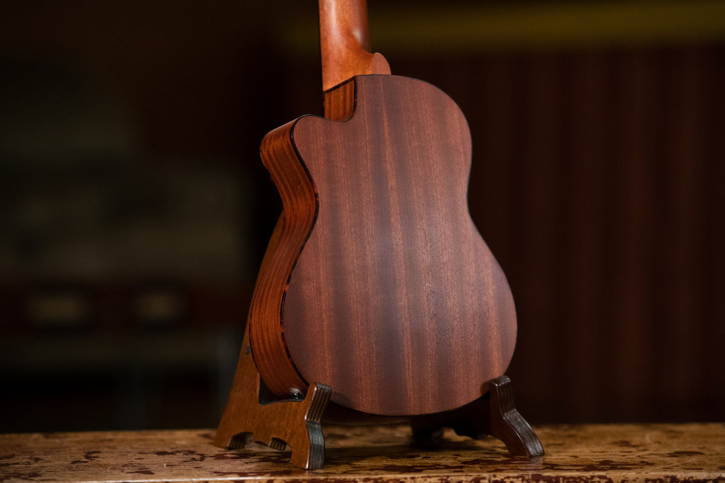 ORTEGA Bonfire Serie Konzert Preamp Ukulele 4 String - Fichte/Sapele Natur