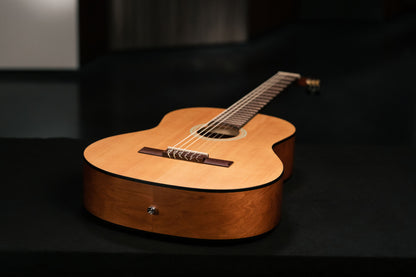 ORTEGA Student Series 4/4 Konzertgitarre 6-String - Natural