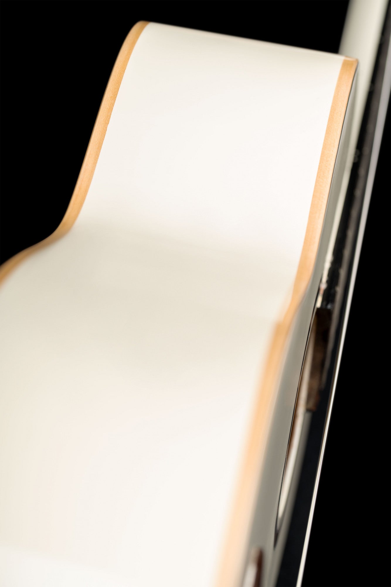 ORTEGA Family Series 3/4 Classical Guitar 6 String - White + Gigbag