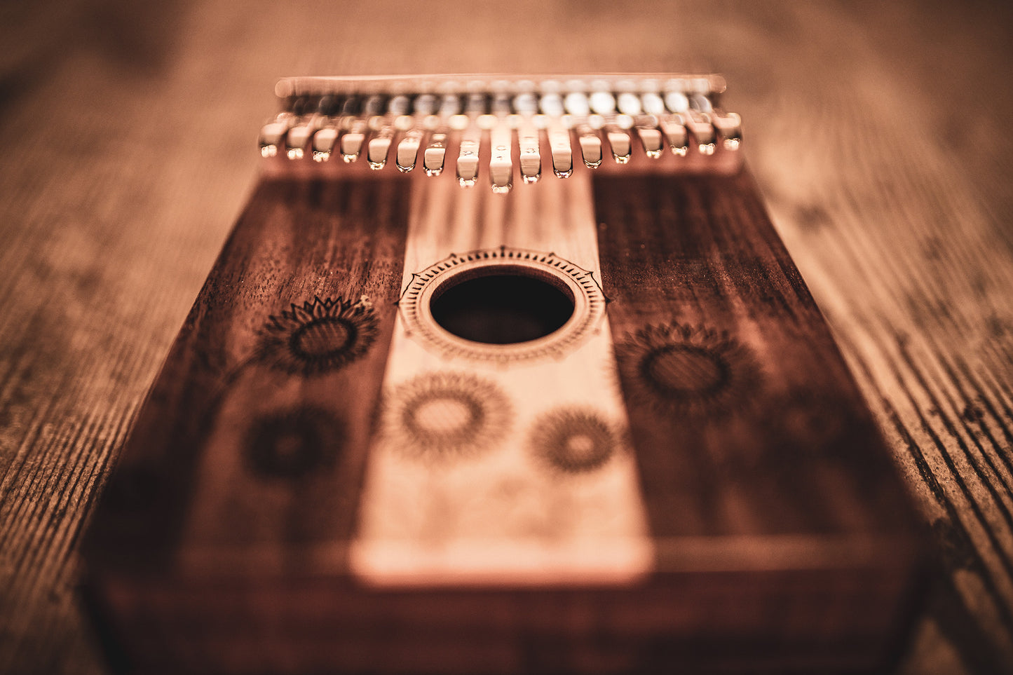 MEINL Sonic Energy Sound Hole Kalimba - 17 tones, maple + acacia