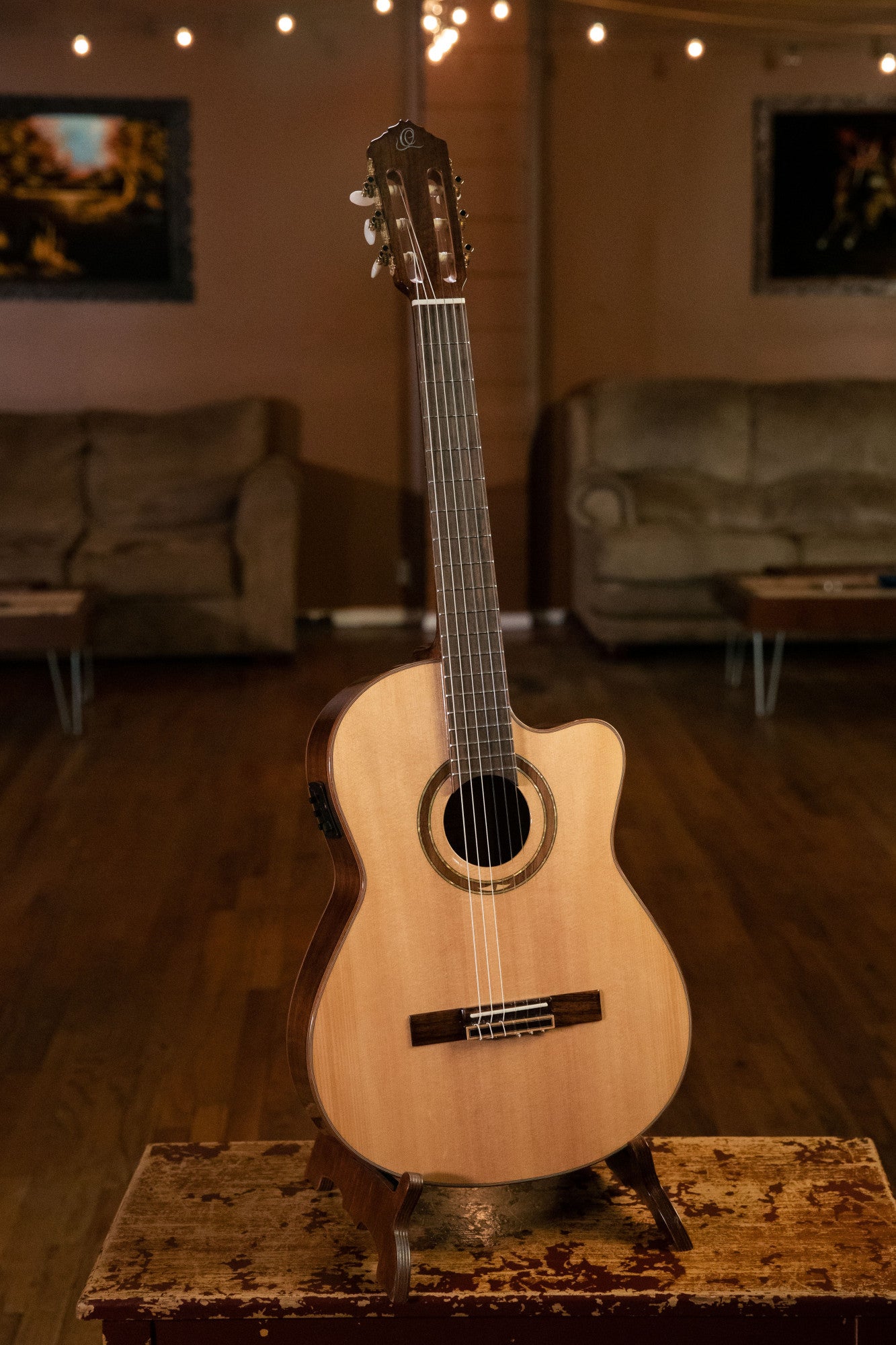 ORTEGA Performer Series 4/4 Konzertgitarre 6-String - Natural + Gigbag
