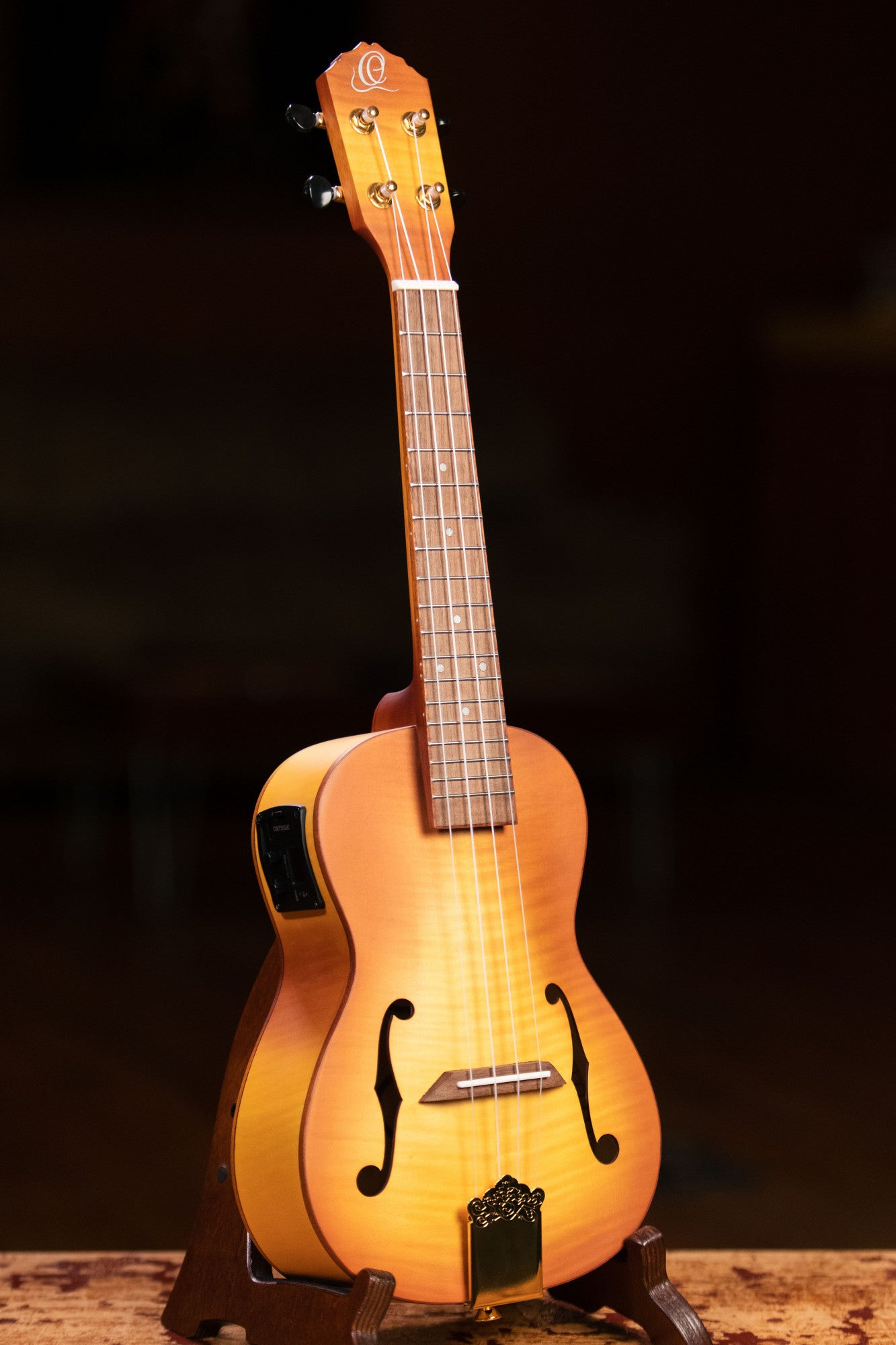 ORTEGA Custom Built Series Concert Ukulele 4 String - Honey Sunburst + Bag