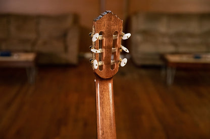 ORTEGA Performer Series 4/4 Konzertgitarre 6-String - Natural + Gigbag