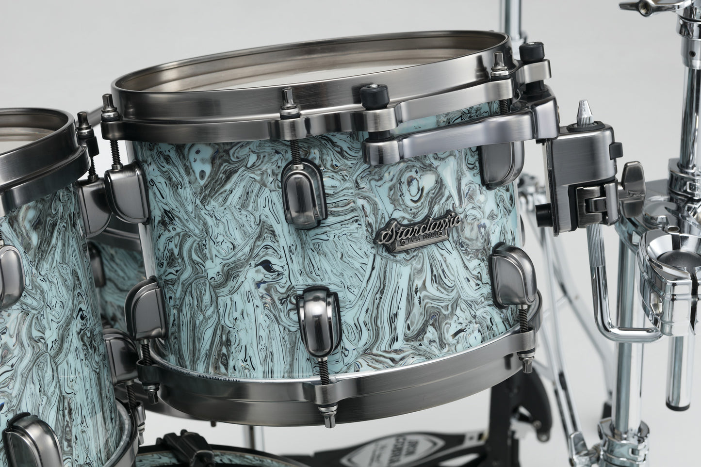 TAMA Starclassic Maple Duracover Wrap Shell Kit 4 teilig - Sky Blue Swirl/Smoked Black Nickel HW