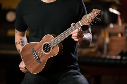 ORTEGA Horizon Series Concert Ukulele 4 String - Walnut Natural + Bag
