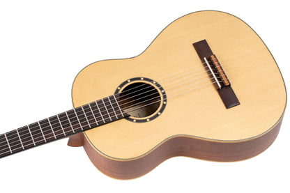 ORTEGA Family Series 3/4 Konzertgitarre 6 String - Mahagoni Natur + Bag