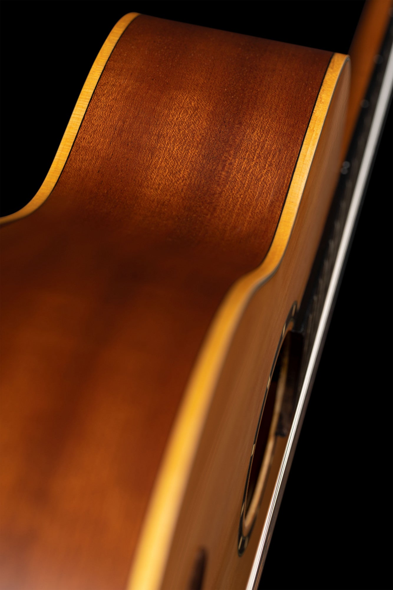 ORTEGA Family Series 4/4 Classical Slim Neck Guitar 6 String - Cedar / Mahogany Natural + Gigbag