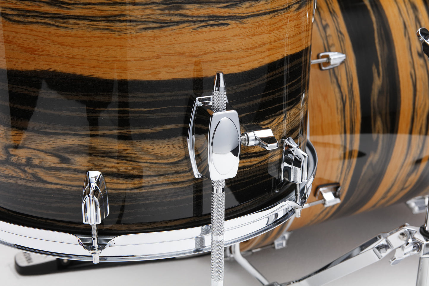 TAMA Superstar Classic Drum Set 5 teilig - Natural Ebony Tiger Wrap/Chrom HW + SM5W Hardware Kit