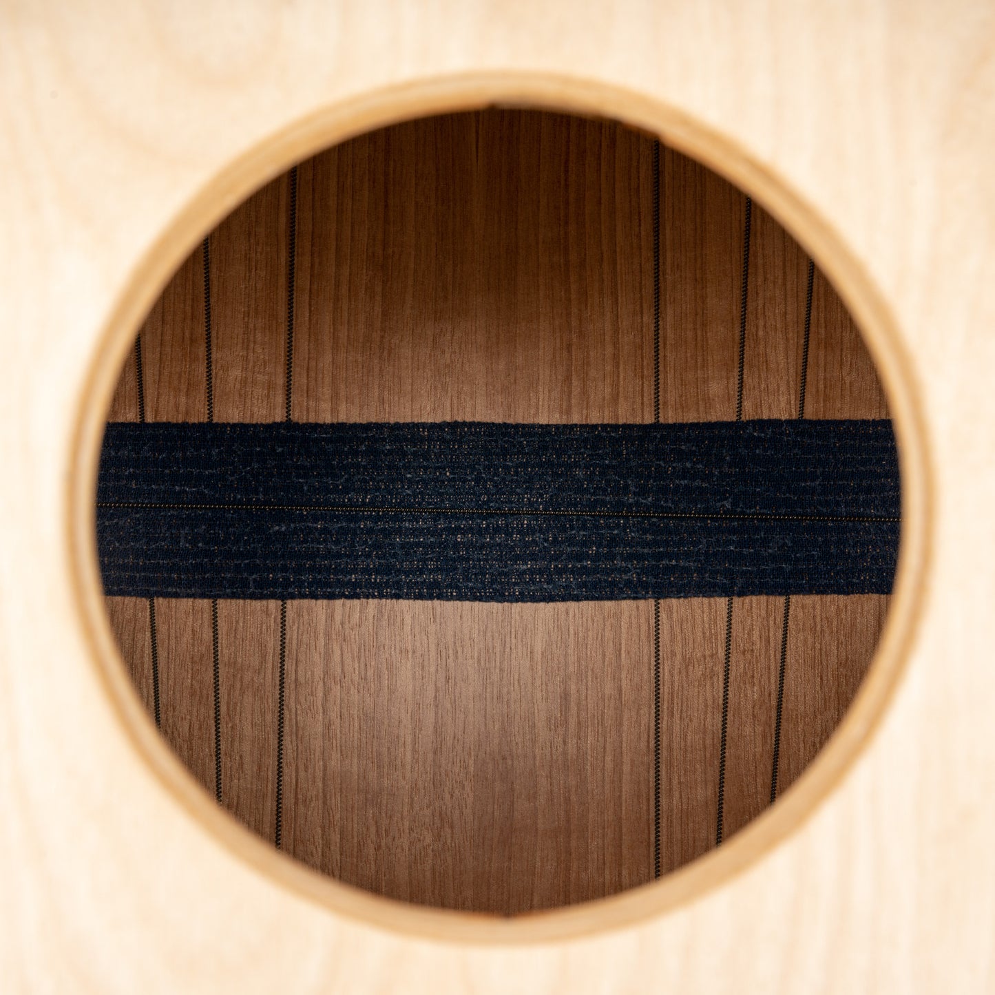 MEINL Percussion Artisan Edition Series String Cajon Tango Line - Limba