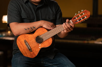 ORTEGA Mini Travel Series 1/8 Guitar 6-String - Natural + Gig Bag