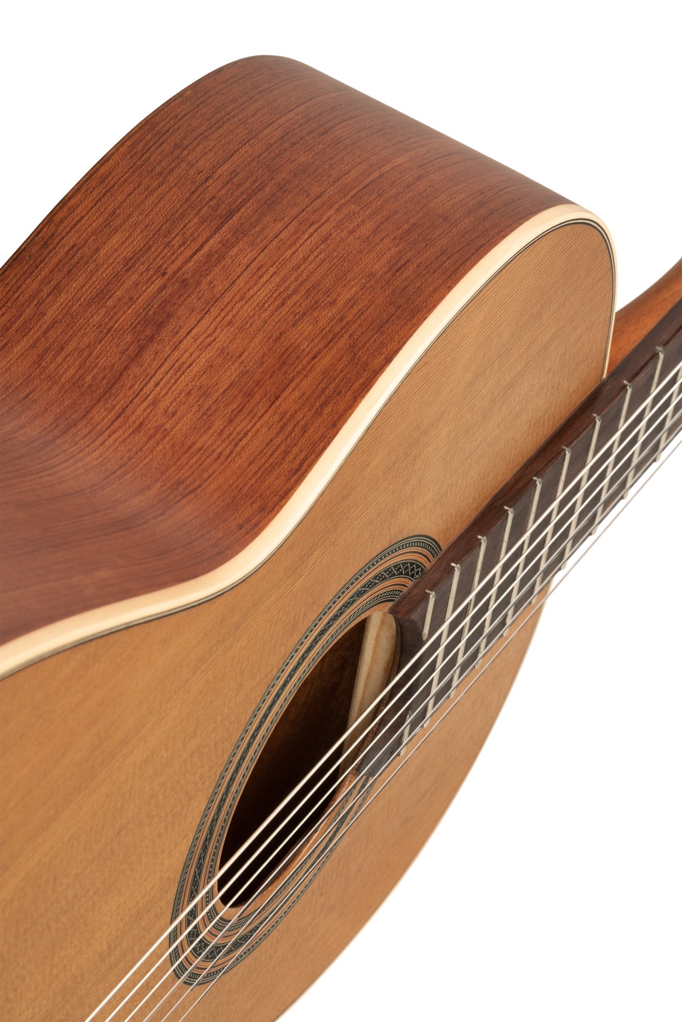 ORTEGA Traditional Series 4/4 Konzertgitarre  6-String + Pro Gigbag