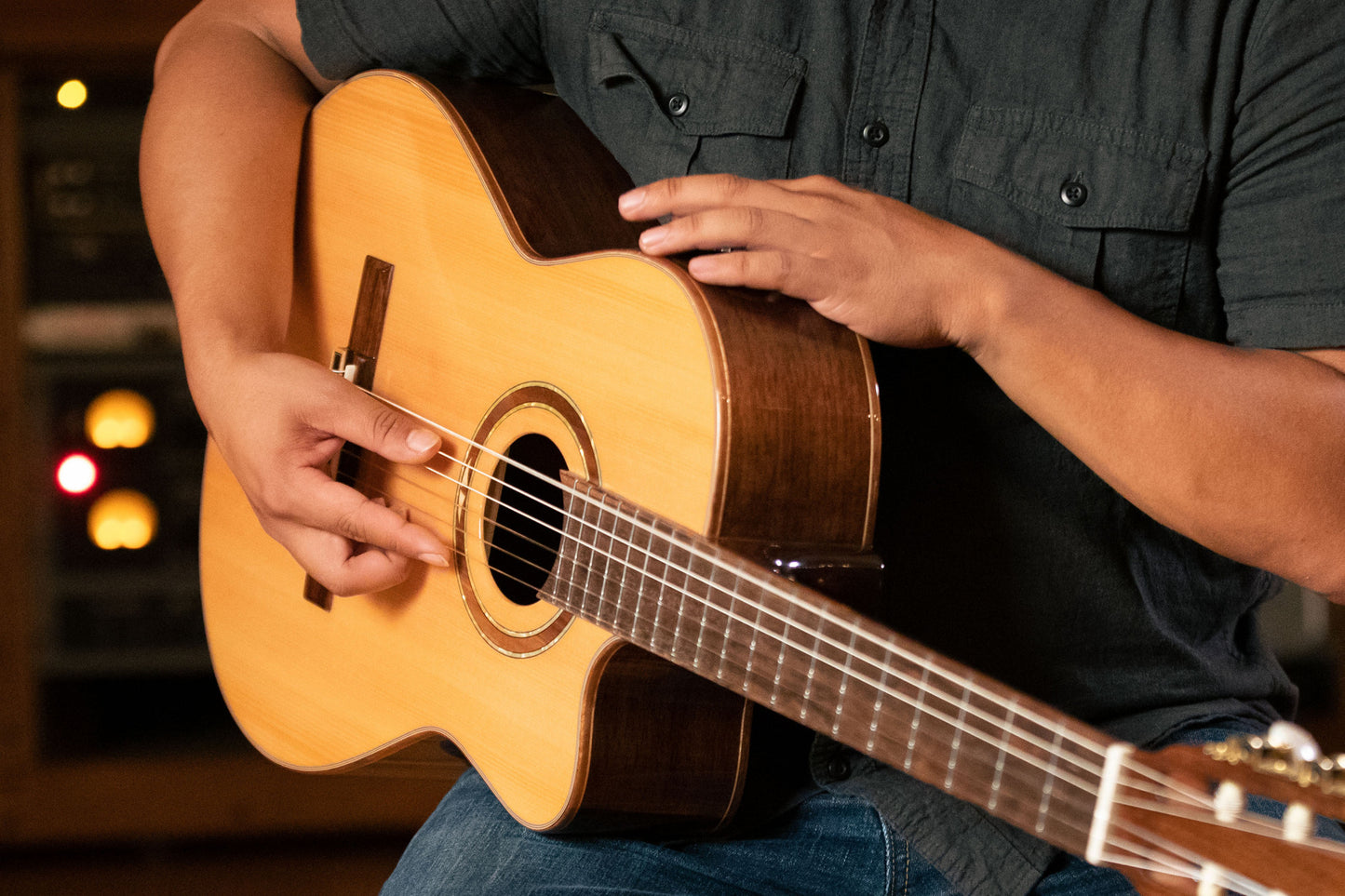 ORTEGA Performer Series 4/4 Konzertgitarre 6-String - Natural + Gigbag